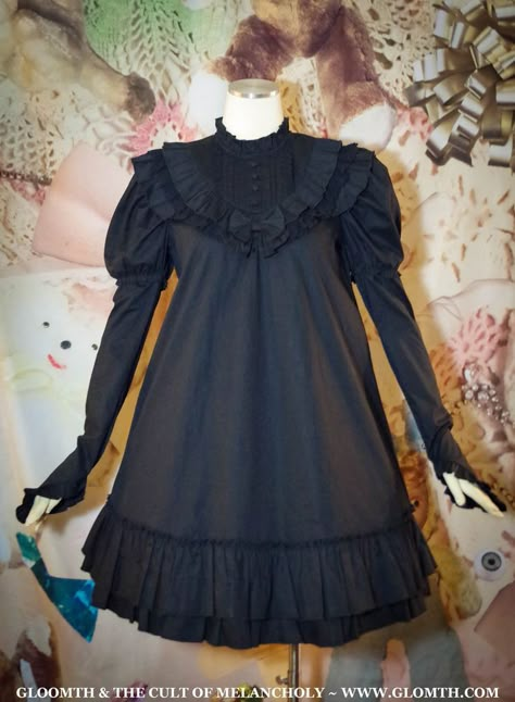 Victorian Gothic Dress, Black Victorian Dress, Gothic Victorian Dresses, Claudia Black, Claudia Dress, Babydoll Style Dress, Interview With A Vampire, Anne Rice, Dress With Puff Sleeves