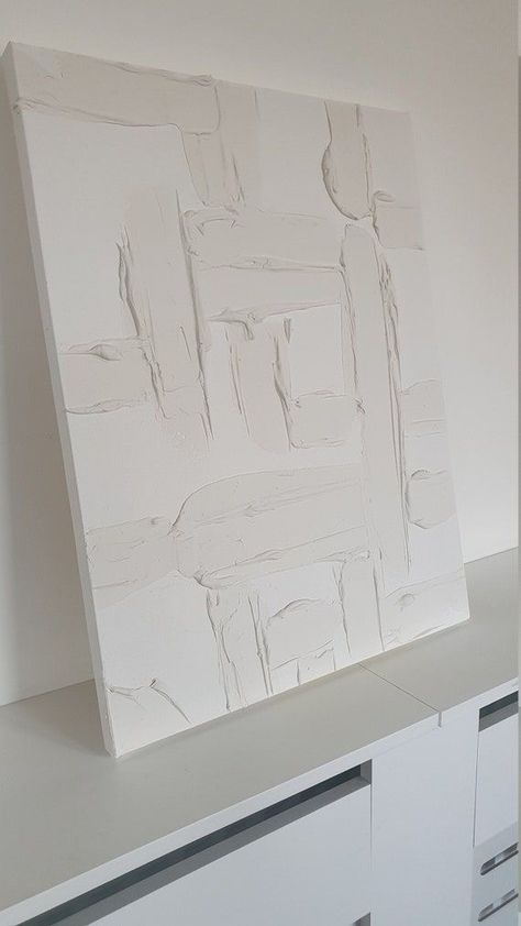 White Puddy Canvas, Textured Pictures Art, White Art Canvas, Home Made Canvas Art, Diy Minimal Art, Textured White Painting, Textured White Canvas, Canvas Spackel Diy, Textured Art Painting