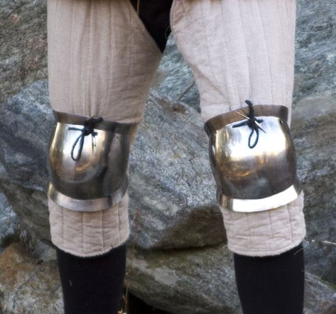 A component of Medieval and Renaissance armor that protected the knee. During the transition from mail armor to plate armor, this was among the earliest plate components to develop. They first appeared around 1230 and remained in use until 1650 when firearms made them obsolete. Knee Armor, Mail Armor, Plate Armor, Andrew Loomis, Armor Plate, Anime Monsters, Knight Armor, Arm Armor, The Knee