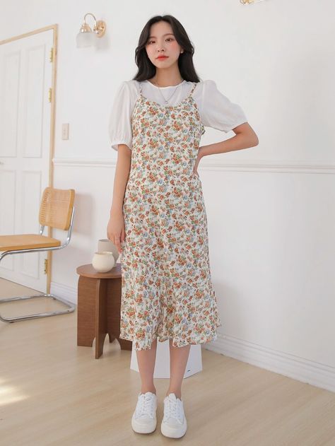 DAZY Puff Sleeve Top & Ditsy Floral Ruffle Hem Cami Dress | SHEIN USA Floral Dress Layering, Pinafore Dress Women, Cami Dress With Cardigan, Floral Western Dresses, Tshirt With Dress Outfit, Ditsy Outfits, Cute Modest Dresses Casual, Korean Dress Outfit Casual, Short Floral Dress Outfit