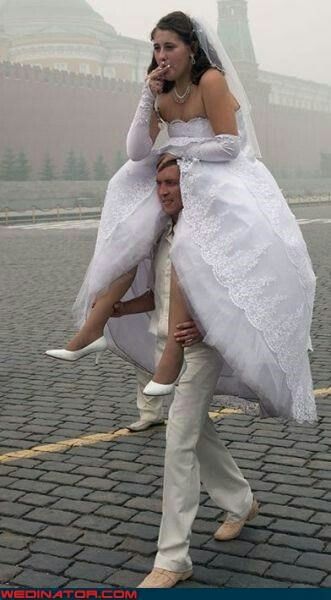 Wedding Meme, Awkward Wedding Photos, Funny Wedding Pictures, Wedding Fail, Funny Bride, Crazy Wedding, Russian Wedding, Waiting For U, House Ranch