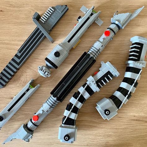 Lego Logo Design, Lego Lightsaber, Lightsaber Designs, Lego Star Wars Mini, Cool Lego Ideas, Star Wars Origami, Boy Crafts, Imperial March, Lightsaber Design