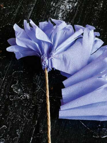 Paper Flowers 101: How to Make Hydrangeas - Cloth Paper Scissors Tissue Paper Hydrangea Diy, Diy Paper Hydrangeas How To Make, Diy Hydrangea Flower, Hydrangea Paper Flowers Diy, Paper Hydrangea Diy, Cemetery Wreaths, Blue Paper Flowers, Diy Hydrangea, Coffee Filter Flowers Diy