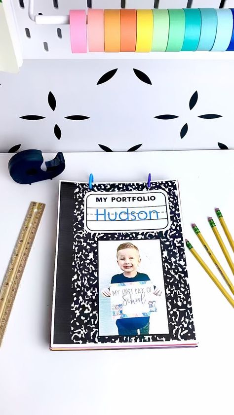 happilyeverelementary on Instagram: We are obsessed with student portfolios! 🤗 All of these resources make for great ELA lessons, but combined they create a beautiful and… Preschool Portfolio Ideas, Preschool Portfolio, First Week Of Kindergarten, Doodle Bugs, Writing Portfolio, Student Portfolios, Portfolio Examples, First Week, First Day Of School