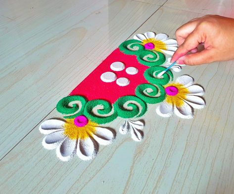 Simple Circle Rangoli Design, Laxmi Pujan Rangoli Design Simple Latest, Corner Rangoli Designs Diwali, Corner Rangoli Designs Easy, Border Rangoli Designs Diwali, Semi Circle Rangoli Designs, Rangoli Designs White, Laxmi Pujan Rangoli, Corner Rangoli Designs