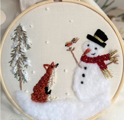 Winter Hand Embroidery, 2d Needle Felting, Needle Felting Christmas, Felting Christmas, Snowman Embroidery, Embroidery Winter, Christmas Stocking Ideas, Tree Decorations Diy, Modern Hand Embroidery