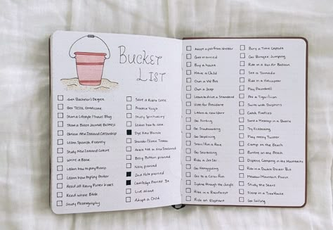 Bucket List page! Bucket List Journal Ideas Notebooks, Bujo Bucket List, Bucket List Bujo, Bucket List Journal Page, Bucket List Journal Ideas, Bucket List Bullet Journal, Doodle Bullet Journal, Study Gram, Life Tracker