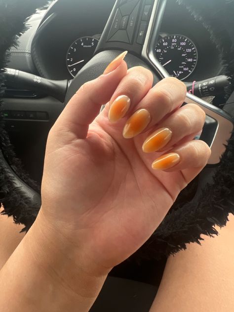 Orange And Yellow Almond Nails, Aura Nails Yellow Orange, Nail Inspo Almond Orange, Yellow And Orange Aura Nails, August Nails Ideas Almond, Aura Nails Orange, Almond Aura Nails, Yellow Aura Nails, Fall Aura Nails