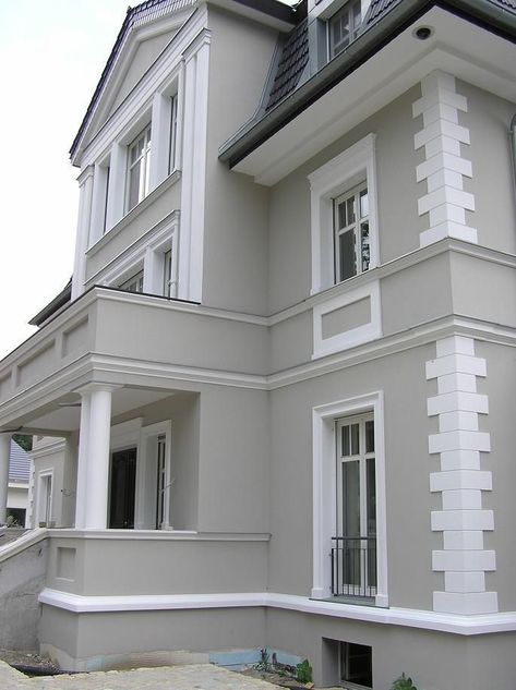 #building درابزين السلم, House Paint Color Combination, Gray House, Exterior House Paint Color Combinations, Small House Elevation Design, Classic House Exterior, Small House Design Exterior, Classic House Design, Building House Plans Designs