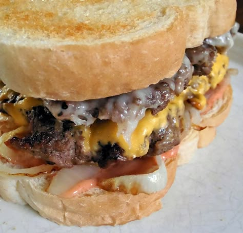 Frisco Melt, Steak N Shake, Patty Melt Recipe, Restaurant Copycat Recipes, Copy Cat Recipe, Restaurant Copycat, Melt Recipe, Patty Melt, Copykat Recipes