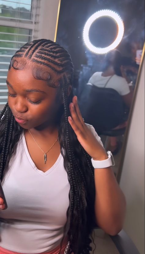 To The Scalp Braids Black, Trendy Braided Hairstyles 2023, Simple Fulani Braids With Design, Straight Back Feed In Braids With Design, Big Box Braids Hairstyles, Feed In Braids Hairstyles, Quick Natural Hair Styles, Long Hair Wigs, Cute Braided Hairstyles