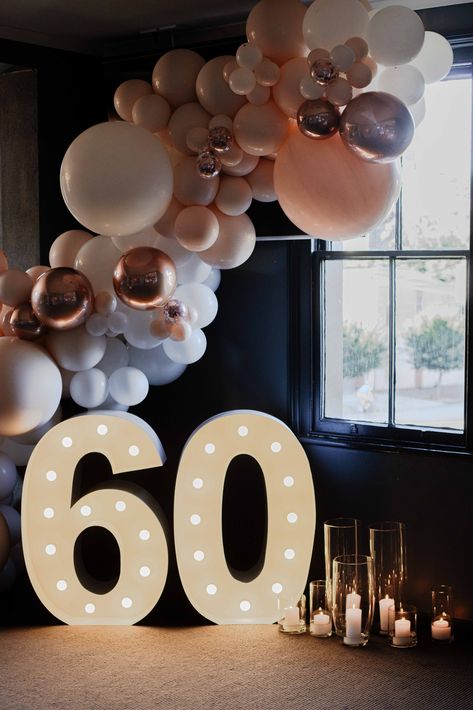 Birthday Party Decorations 60th, 60th Birthday Room Decorations, Chic 60th Birthday Party, Party Themes For 60th Birthday, 60th Birthday Aesthetic, 60th Birthday Ideas Woman, 60th Birthday Ideas For Mum, Simple 60th Birthday Decorations, Boho 60th Birthday Party