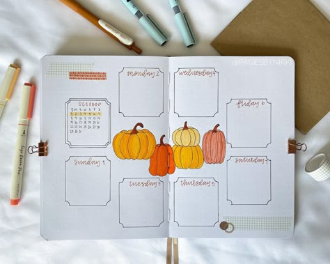 First October weekly spread ✨ I love how this weekly turned out! I wanted to try something different and was inspired by something I saw on Pinterest (of course lol) Swipe to see a close up on the pumpkins in the middle! . . . . . #bujo #weeklybujo #weeklyspread #weeklyplanner #bujoplanner #bujoinspire #bujocommunity #weeklyspreadideas #weeklysetup #weeklyplanning #bulletjournal #bulletjournaldailyy #bulletjournalcommunity #bulletjournalweekly #octoberbujo #bulletjournalist #bulletjournalspr... Fall Bullet Journal Weekly Spread, October Bujo Weekly Spread, October Weekly Spread Bullet Journal, October Bullet Journal Weekly Spread, November Weekly Spread Bullet Journal, October Weekly Spread, Bujo Autumn, First October, Bujo October