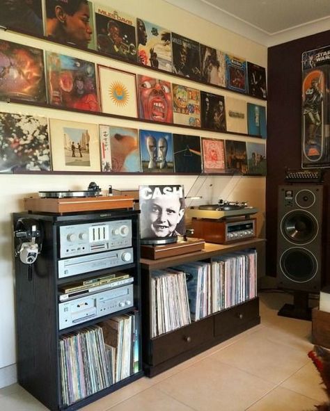 Stereo Setup, Vinyl Setup, Vinyl Record Room, Turntable Setup, Audiophile Room, Luxury Living Room Inspiration, 80s House, Music Bedroom, Dj Room