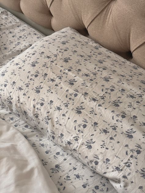 summer bedding, floral bedding, summer beds, comfy Beds Comfy, Girl Lifestyle Aesthetic, Bedding Floral, Floral Sheets, Bday Wish List, Flower Sheets, Sunday Reset, My Twenties, Flower Bedding