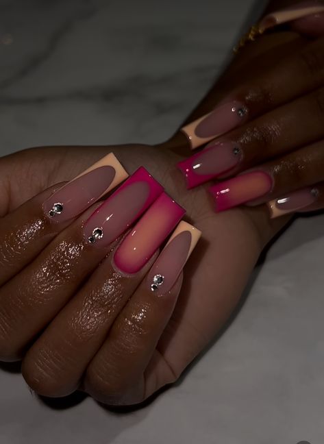 Simple Christmas Nails Acrylic Square, Nail Design Ideas Fall, Nail Inspo Trendy 2024 Fall, Coffin Nails Designs Fall 2024, Rich Nails Design, Dope Nail Designs Fall 2024, Fall Season Nails Acrylic, Customize Nails, Birthday Nails Black Women