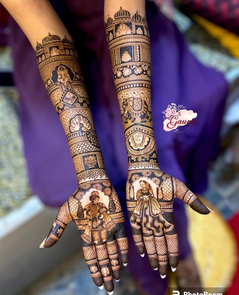 Celebrating my beautiful bride @dr.juikandekar 🧿💙😍 special day with intricate bridal mehandi 🌿💞Adding a touch of tradition and love to her journey 💍🌸Feeling honored to be a part of her beautiful transformation 🌺✨#Gaurisartisticheena #BridalMehandi #WeddingJourney #TraditionalTouch #BridalTransformation #WeddingTraditions #MehandiDesigns #BridalPrep #BridalMehandiDesign#MehandiCelebration #loveandtradition Trending Mehndi Designs For Bride, Mehendi Figure Designs, Bridal Mehendi Designs Hands Latest 2024, Indian Bride Mehendi Designs, Heavy Bridal Mehndi Designs, Traditional Bridal Mehandi, Bride Mahendi Design Bridal, Bridal Mehendi Designs Wedding 2024, Bridal Mehendi Designs Wedding Brides