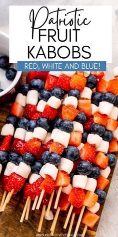 Red White Blue Side Dish, Memorial Day Fruit Kabobs, Red White And Blue Themed Birthday Party, Red White And Blue Kabobs, Fourth Of July Kabobs, Easy 4th Of July Potluck Ideas, Fun Summer Food For Kids, Red White Blue Party Ideas, Kids Picnic Party Food