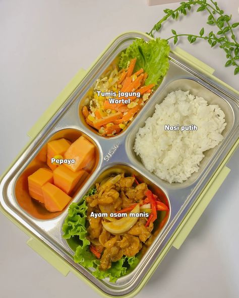 Mengawali hari dengan share resep bekal yang enak dan sehat 🥰  #idebekalsimple #idebekalanaksekolah #bekalsuami #bekalanakkos Makanan Sehat Healthy, Diet Bento, Bekal Diet, Clean Food Recipes, Rice Box, Resep Diet, Bento Recipes, Makanan Diet, Healthy Food Dishes