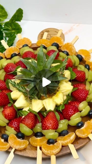 Fruit Plates, Citrus Fruit Platter, Fruit Platers Ideas Easy, Garden Party Fruit Display, Fruit Platters Display, Large Fruit Charcuterie Board, Huge Fruit Platter, Exotic Fruit Platter, Watermelon Sticks