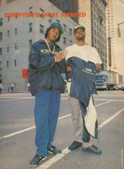 MC Eiht & MC Chill C.M.W. Mc Eiht, East Coast Fashion, 90s Fashion Outfits Hip Hop, Hip Hop Street Style, Coast Fashion, Estilo Cholo, Hip Hop 90s, Hip Hop Classics, 90s Rap