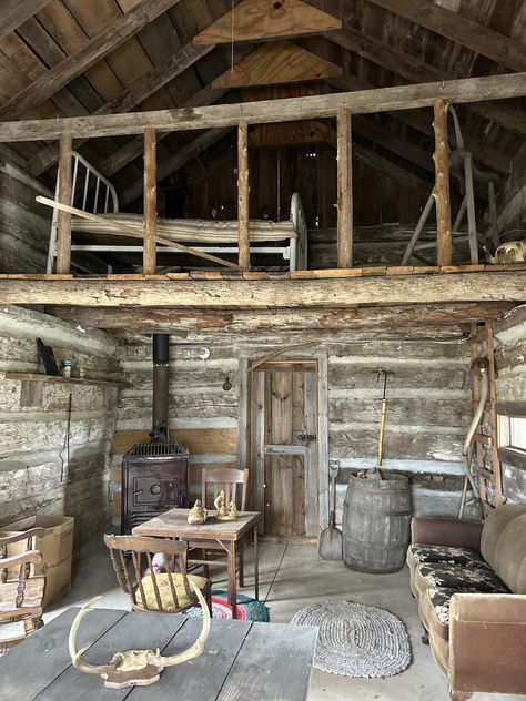 Inside of my old cabin - Not what I expected from the outside, but I'd still love to spend time slowed down and unplugged there. Appalachian Home Aesthetic, Tiny Rustic Cabin Interior, Old Cabin Interior, Tiny Rustic Cabin, Rustic Cabin Interior, Cabin Inside, Interior Cabin, Old Cabins, Old Cabin