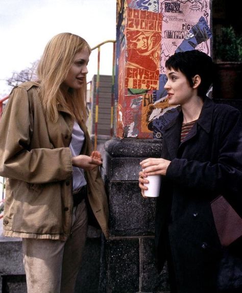 Angelina Jolie And Winona Ryder, Lisa Rowe, Angelina Jolie 90s, Winona Forever, Portrait Reference, Girl Interrupted, Dreamcore Weirdcore, Tv Screen