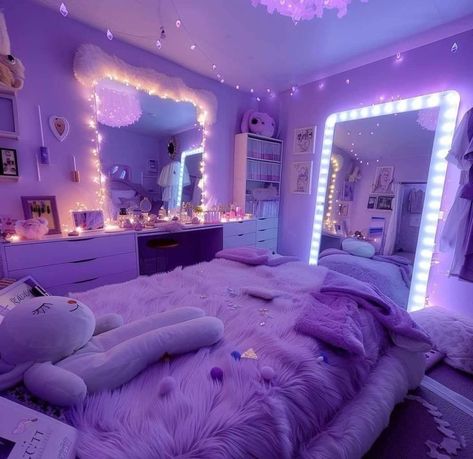 Glam Bedrooms, Bling Bedroom, Purple Universe, Pretty Bedrooms, Purple Room Decor, Bedroom Ideas For Small Rooms Cozy, Minimalist Living Room Ideas, Bedroom Wall Decor Ideas, Dream Bedroom Inspiration