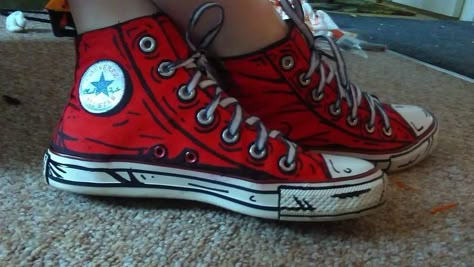 Paint Shoes Ideas Converse, Zombie Custome Ideas Diy, Shoe Diy Painted, Cool Converse Designs, Things To Draw On Your Shoes, Converse Custom Art, Things To Draw On Converse, Converse Costume, Painting Shoes Idea