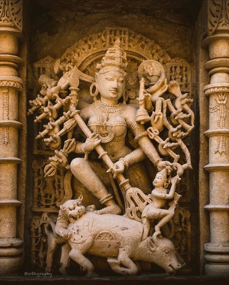 Mahishasura Mardini, Architecture Video, Apartments Interior, Antique Study, Aadi Shakti, Antique Sculpture, Shiva Family, Indian Sculpture, Lord Shiva Family