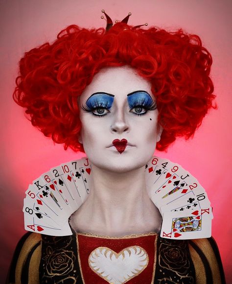 Queen Of Hearts Outfit Ideas, Kelly Mantle, Red Queen Makeup, Queen Of Hearts Outfit, Tammie Brown, Queen Of Hearts Halloween Costume, Sequin Outfits, Hearts Outfit, Alice In Wonderland Makeup