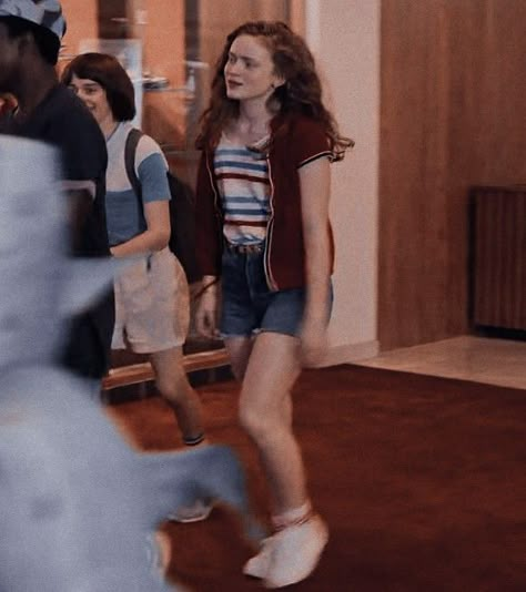 Maxine Stranger Things Outfit, Max Season 3 Outfits, Max Mayfield Season 2 Outfits, Max Outfits Stranger Things, Max Mayfield Outfit Inspiration, Max Stranger Things Outfit, Max Mayfield Outfit, Aesthetic Max Mayfield, 80s Closet