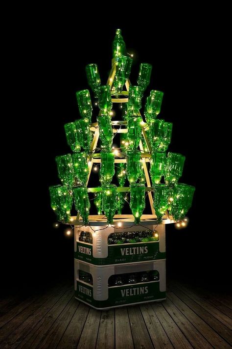 Bar Christmas Decorations Ideas, Bar Christmas Decorations, Beer Christmas Tree, Christmas Beer, Xmas Deco, Xmas Tree, Sweet 16, Christmas Decor Diy, Advent