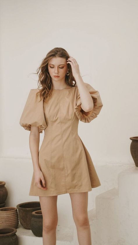 Embracing Elegance: The Timeless Appeal of Linen Dresses Cotton Linen Dresses Summer, Cotton Outfits Women, Classic Mom Outfits, Everyday Dresses Casual Summer, A Line Cotton Dress, Linen Dresses Elegant, Summer Cotton Dresses, College Outfits Indian, Linen Dress Outfit