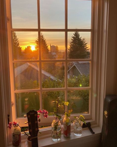 🌻 on Instagram: “Your fav photo?! ✨” Spring Aesthetic Room, Windowsill Aesthetic, Sunset Through Window, Window View Aesthetic, Minimalistic Cottage, Intresting Photo, Window Views, Bedroom Window, Curtain Ideas