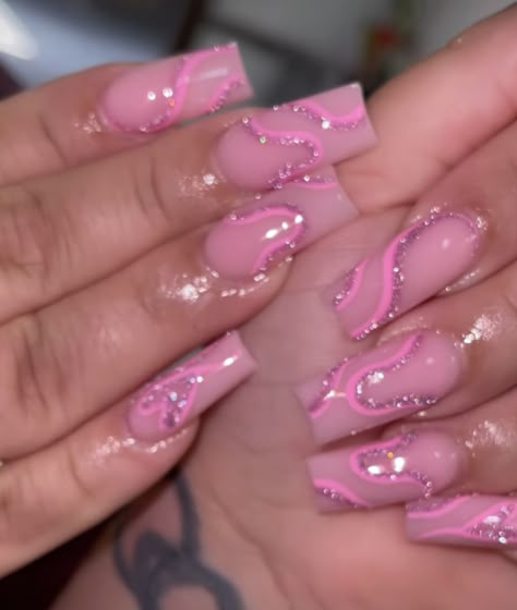 Baddie Jelly Nails, Cute Girly Pink Nails, Bright Pink Birthday Nails, Baddie Barbie Nails, Girly Pink Nail Designs, Pink Arclyc Nail Designs, Pink Birthday Nails Acrylic Short, Pink Birthday Nails Medium, Pink Bling Birthday Nails