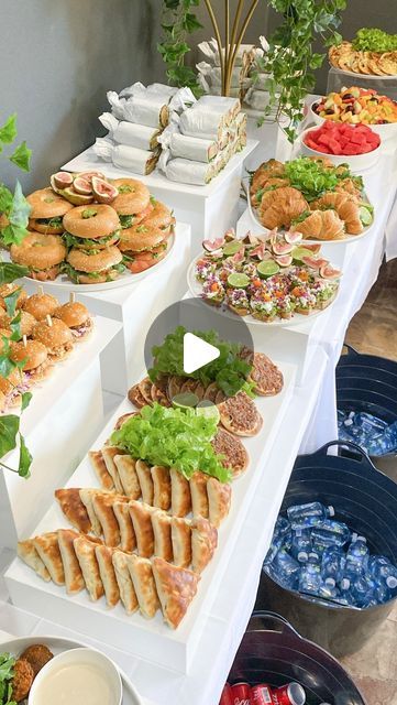 Table Food Platters, How To Display Bread Rolls At A Party, Food Ideas For Grand Opening, Banquette Food Ideas, Tea Party Buffet Table, Grab And Go Sandwich Display, Finger Food Buffet Ideas, Buffet Set Up Ideas Display, Wedding Morning Food