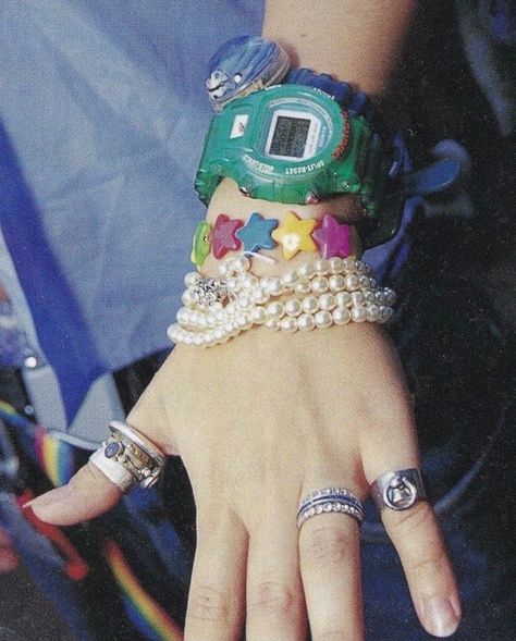 Blue aesthetic jewelry Fashion 90s, Japanese Street Fashion, Mode Inspo, Grunge Outfits, Look Cool, Fitness Inspo, Cute Jewelry, Me Core, My Aesthetic