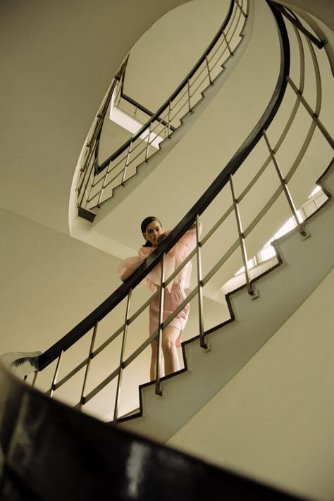 Stairwell Photoshoot, Top Of Stairs, Spring Campaign, Vogue Portugal, Studio Photography Fashion, Hotel Party, High Fashion Photography, Spiral Stairs, Birthday Shoot