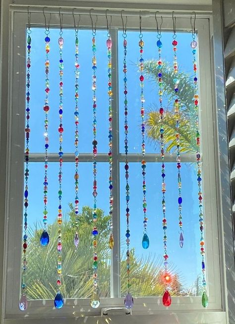 Beaded Window Hanging Diy, Diy Beaded Suncatchers, Suncatcher Aesthetic, Beaded Suncatcher Diy, Matisse Cat, Seni Resin, Suncatcher Diy, Lover Poster, Cat Art Print