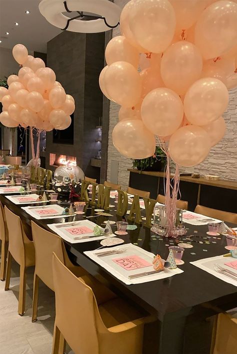 Sweet Sixteen Dinner Party Ideas, Sweet 16 Dinner Party Ideas, 23rd Birthday Decorations, Birthday Behavior, Bday Dinner, Birthday 2023, Dinner Party Decorations, Birthday Goals, Luxury Birthday