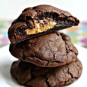 Peanut Butter Stuffed Nutella Cookies Recipe | AGFG Nutella Cookie, Stuffed Cookies, Desserts Keto, Nutella Cookies, Chocolate Peanut Butter Cookies, Crinkle Cookies, C Is For Cookie, Peanut Butter Recipes, Butter Recipe