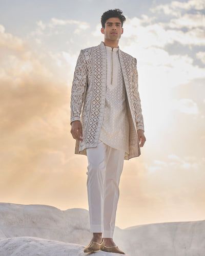 Kurtas For Men Style Indian, Sangeet Outfit For Men, Open Sherwani, Indowestern Outfits For Men, Indian Mens Clothing, Indo Western Outfits For Men, Traditional Indian Mens Clothing, Indian Wedding Suits Men, Wedding Clothes For Men