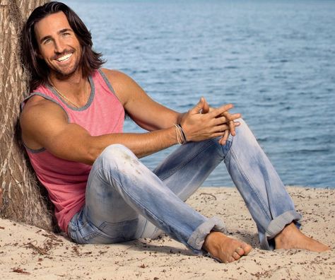 Beachin' with Jake Owen!! Christina And Owen, Tk And Owen Strand, Owen Wilson And Steve Coogan, John Owen Lowe, Owen Otasowie, Jake Owen, Country Men, Country Singers, Bell Bottom Jeans