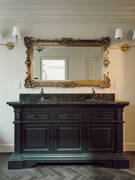 Black Bathroom Vintage, Victorian Mirror Bathroom, Vintage Mirror In Bathroom, Vintage Bathroom Vanity Mirror, Vintage Gold Mirror Bathroom, Black And Gold Mirrors, Antique Mirror Bathroom Vanity, Ornate Mirror Bathroom, Ornate Bathroom Mirror