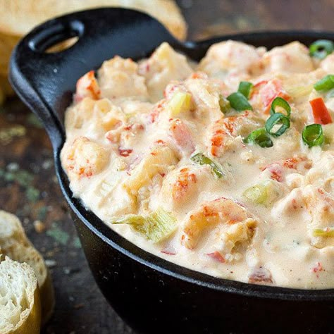 Crawfish Season has finally arrived! Can't wait to try this Creamy Crawfish Dip. Crawfish Dip, Crawfish Recipes, Cream Cheese Appetizer, Dips Appetizers, Appetizers And Dips, Aioli, Party Foods, Buffalo Chicken, Dip Recipes