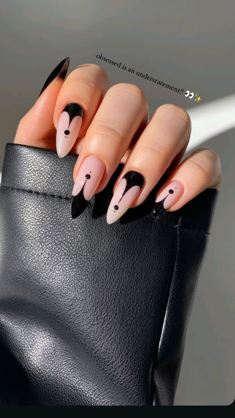 Black Nail Design, Unghie Nail Art, Witchy Nails, Edgy Nails, Goth Nails, Work Nails, Spring Nail Designs, Black Nail Designs, Black Nail