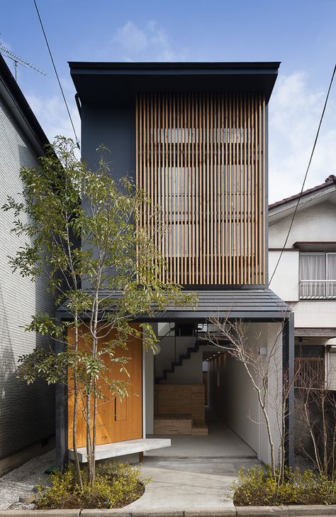 Machiya in Kawagoe House / K+S Architects | ArchDaily Japan House Exterior, Small House Japan, Japanese House Exterior, Small Japanese House, Japan House Design, Japanese Modern House, Modern Japanese House, Small House Architecture, Small House Design Architecture