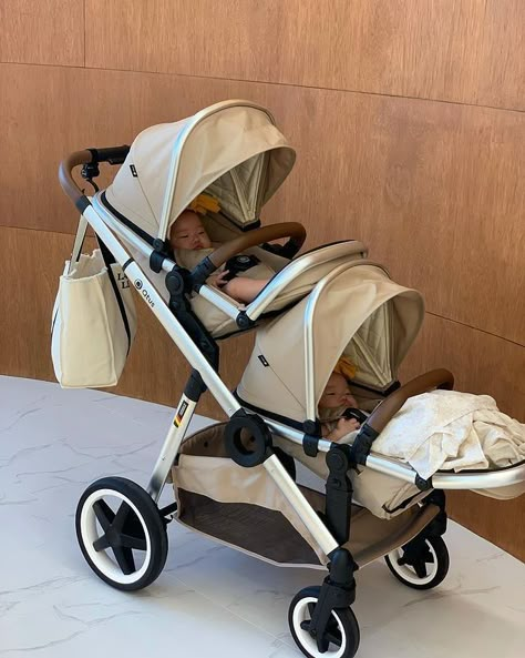 Twin Buggy, Twin Baby Strollers, Twins Car Seats, Twin Strollers With Car Seats, Twins Strollers With Car Seats, Double Stroller For Twins, Cozy Baby Room, Baby Accesories, Twin Strollers