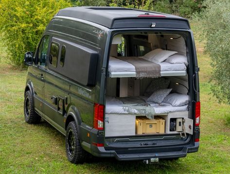 Vw Crafter Conversion Camper Van, Cool Camper Vans, Vw Crafter Camper Interior, 4 Person Camper Van, 4 Berth Campervan Conversion Layout, 5 Berth Camper Conversion, Camper Van 4 Persons, Mercedes Camper Van Interior, Vw Crafter Conversion Layout